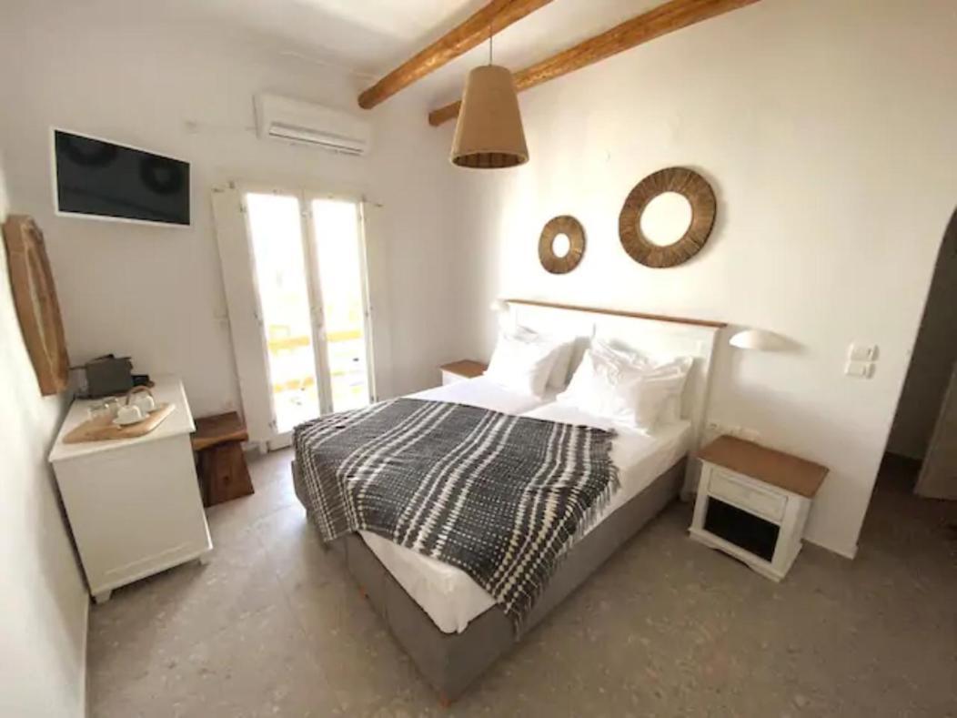 Soleya Suites Páros Eksteriør bilde