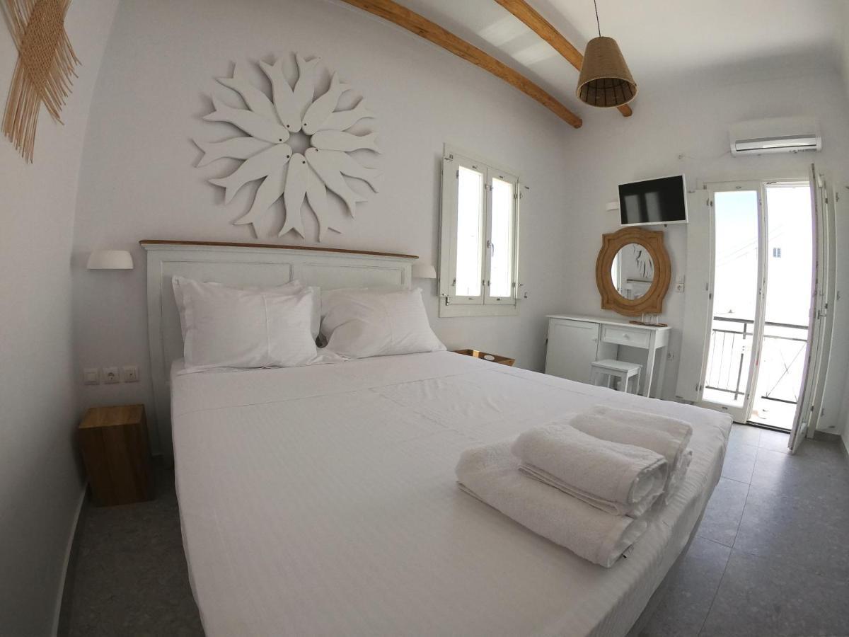 Soleya Suites Páros Eksteriør bilde